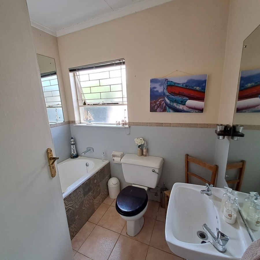 5 Bedroom Property for Sale in Heuwelsig Free State